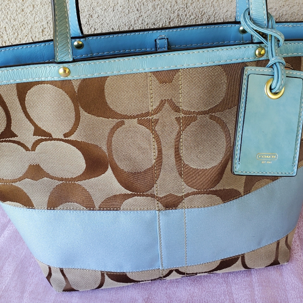 Coach Signature C Handbag